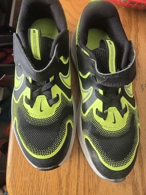 Nike Kids Black and Neon Green Velcro Athletic Sneakers